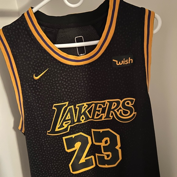Basketball jerseys - Picture 3 of 4